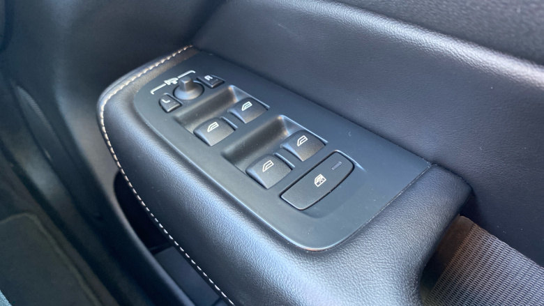 Volvo Xc60 2.0 T5 [250] Inscription 5dr AWD Geartronic Petrol Estate